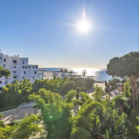 2 Bedroom Apartment, With Sea Views, In Puerto Banus Marbella